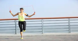 Jumping rope has many benefits: losing weight